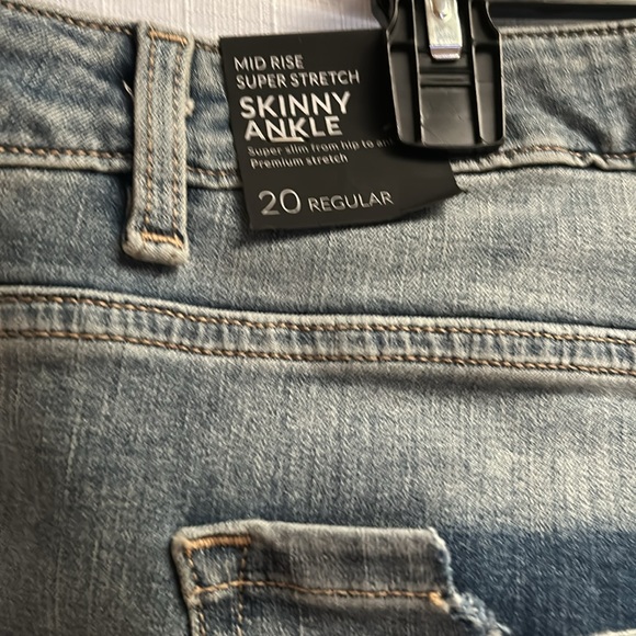 Lane Bryant Mid Rise Super Stretch Skinny Ankle 20 Regular - Picture 10 of 12